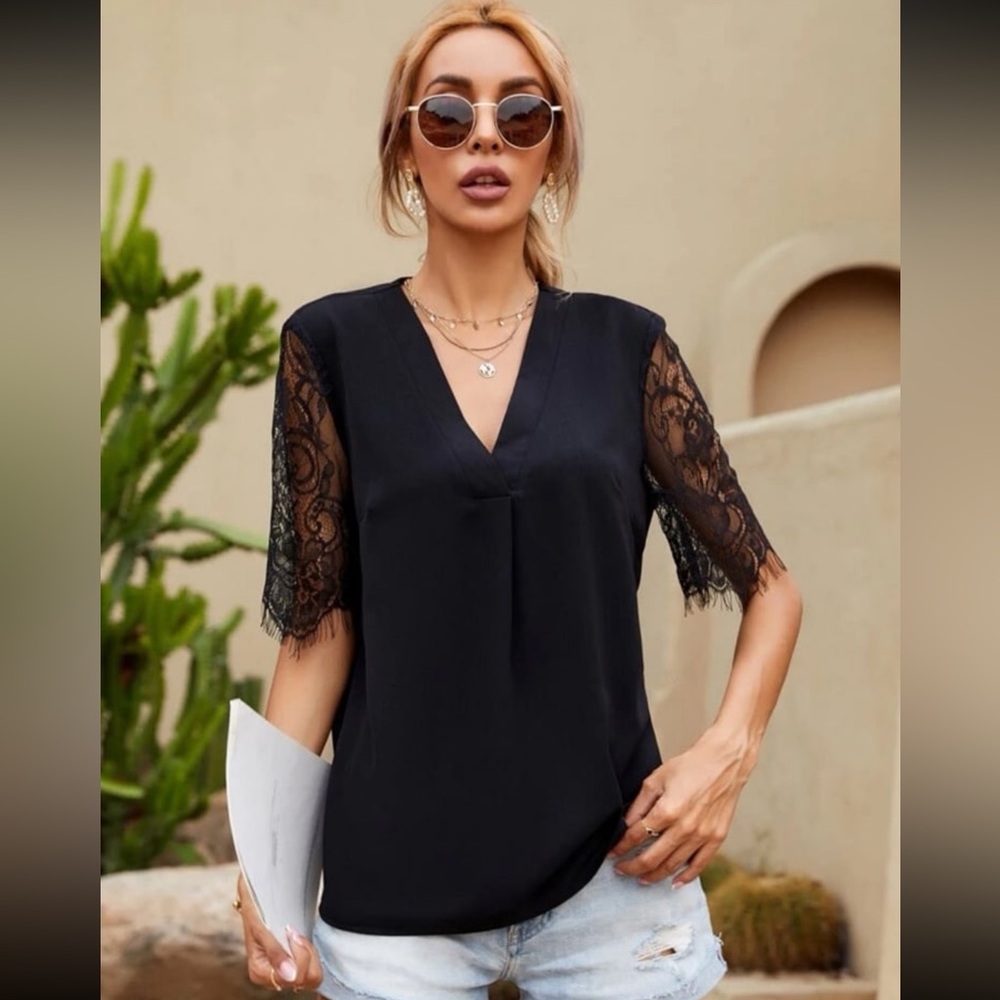 SHEIN Beautiful black V neck blouse lace sleeve M